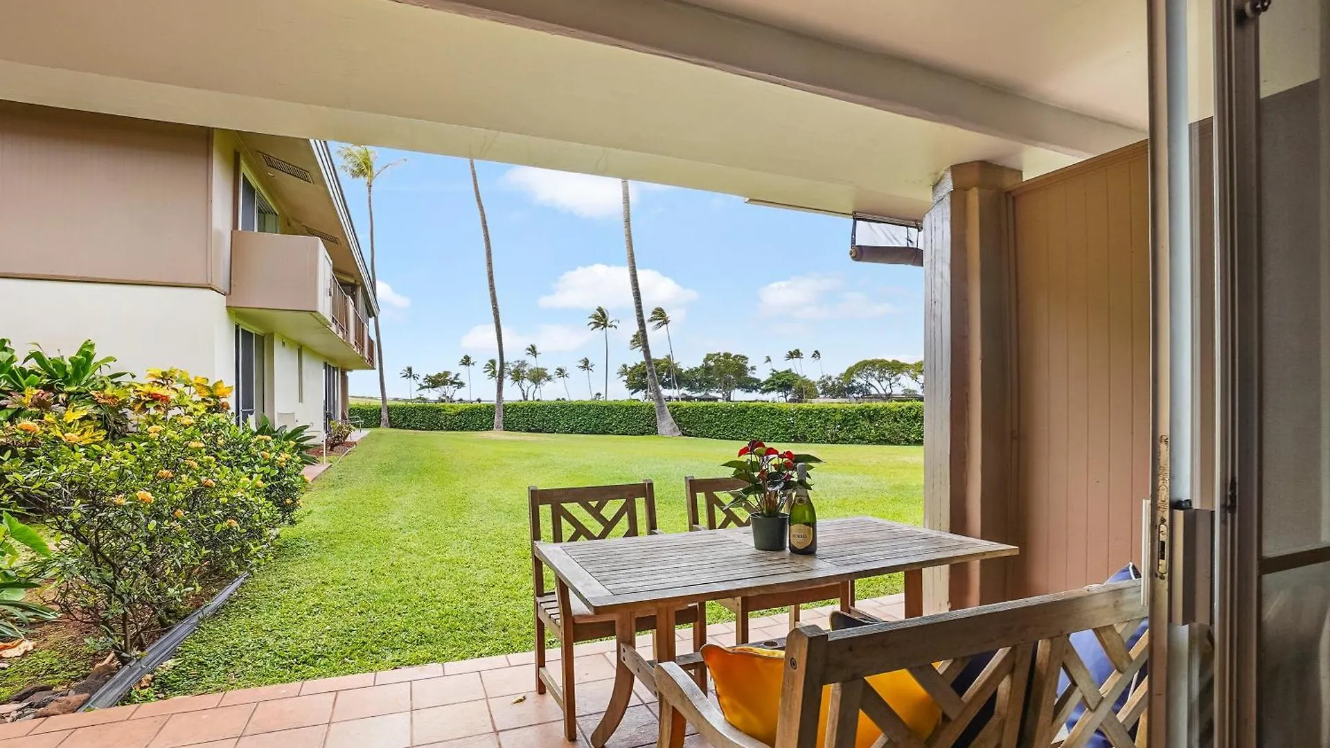 מלון Kahana Maui Eldorado - J-106 - Walk-Out Ocean Views